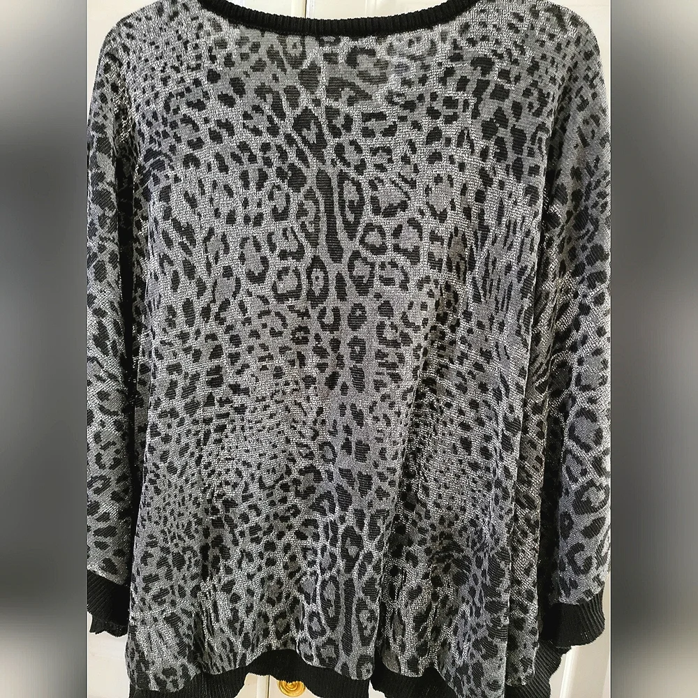 Blouse - Picture 12 of 13